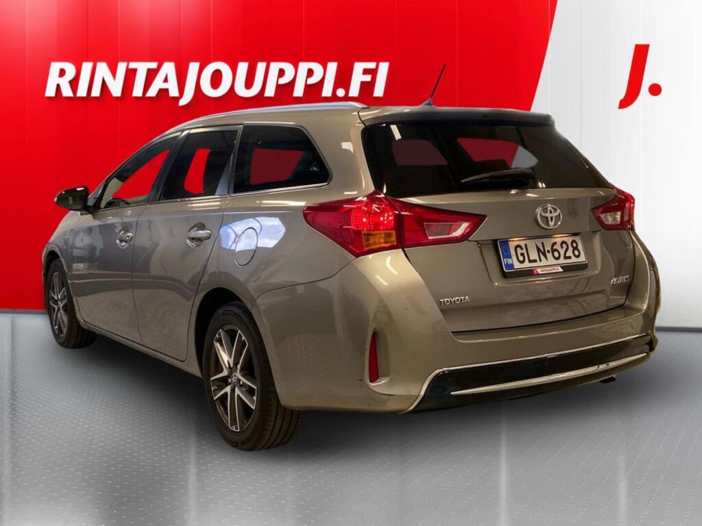 Toyota Auris 2015 Ruskea (beige)