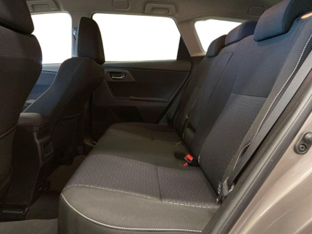 Toyota Auris 2015 Ruskea (beige)