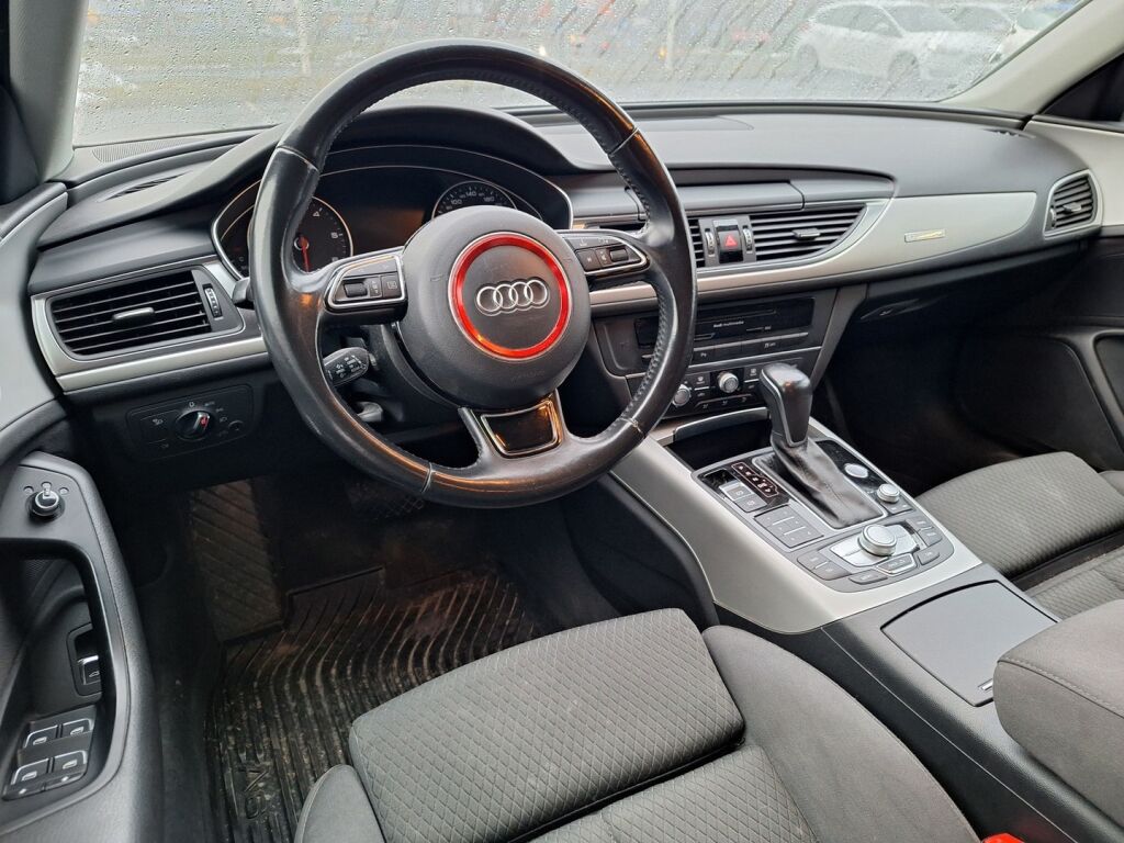 Audi A6 2015 Sininen