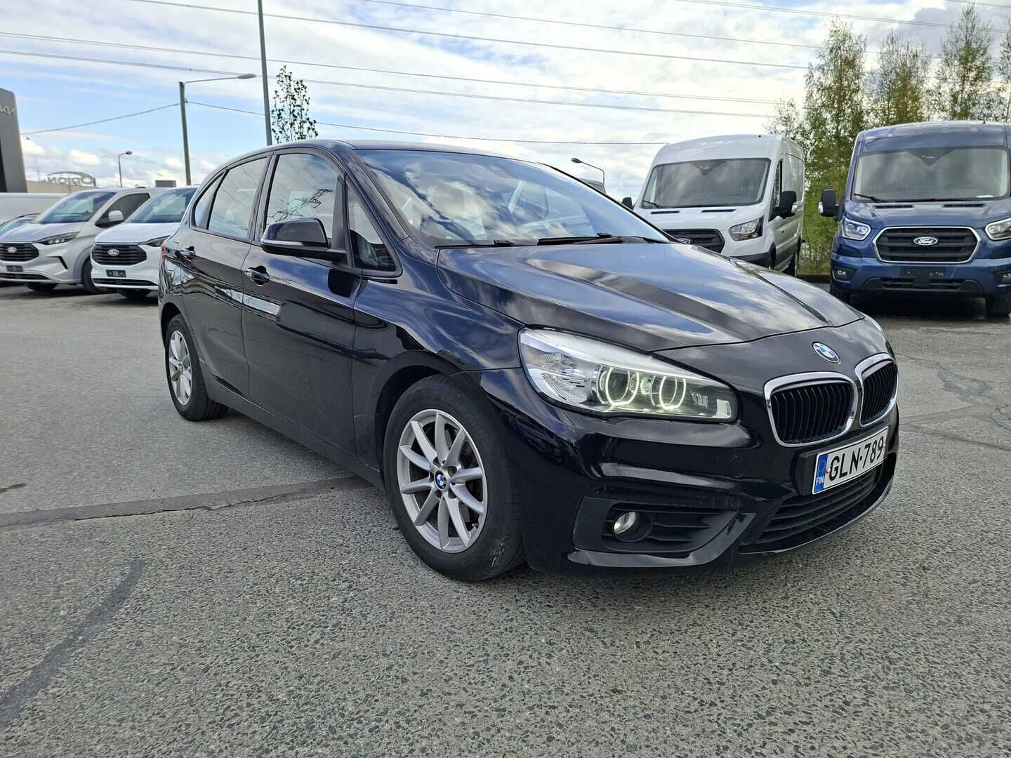 BMW 216