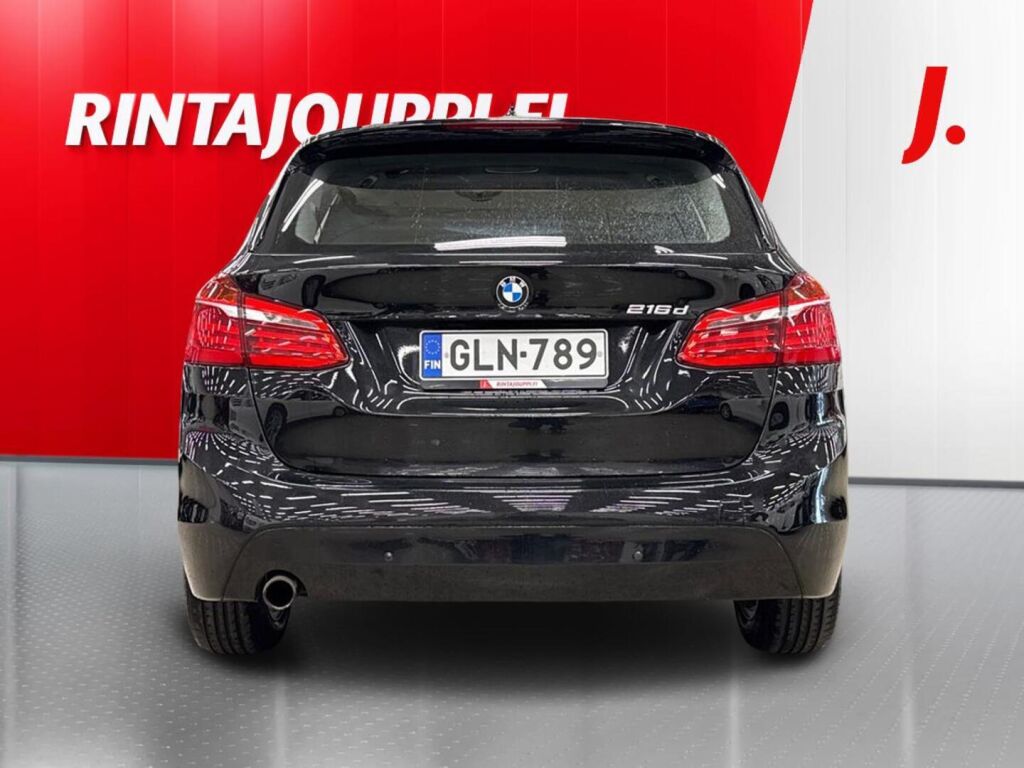BMW 216 2015 Musta