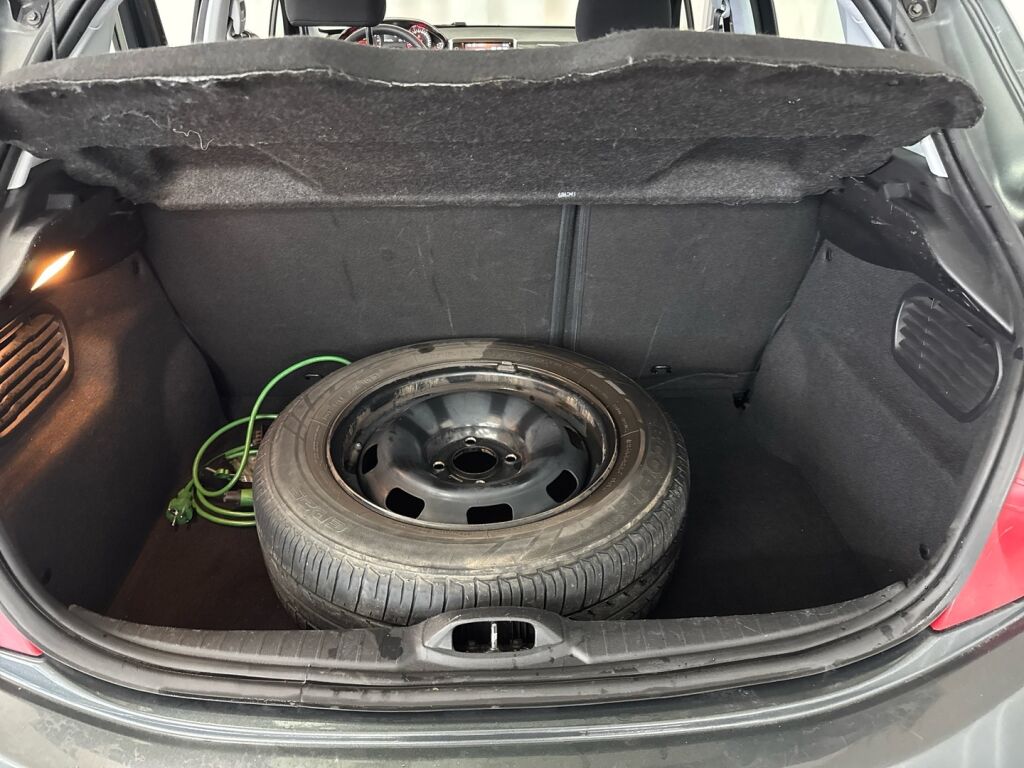 Peugeot 208 2015 Harmaa