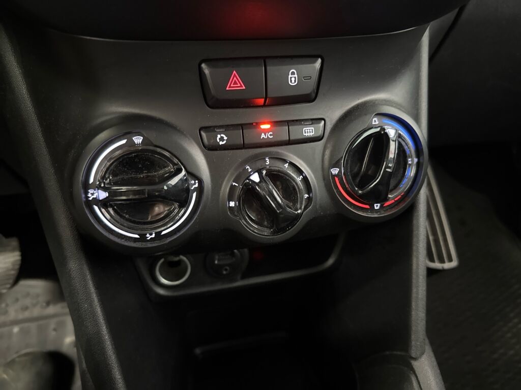 Peugeot 208 2015 Harmaa