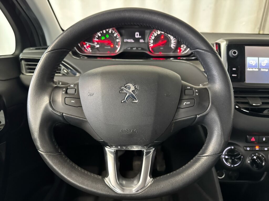 Peugeot 208 2015 Harmaa