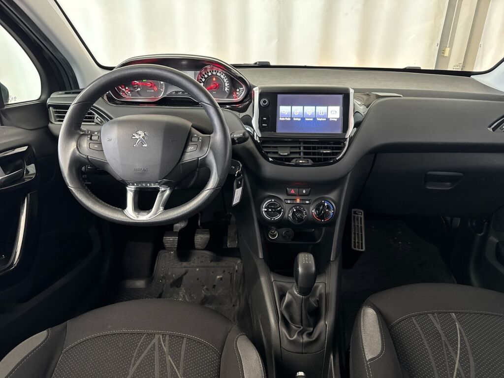 Peugeot 208 2015 Harmaa
