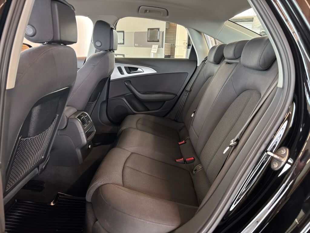 Audi A6 2015 Musta