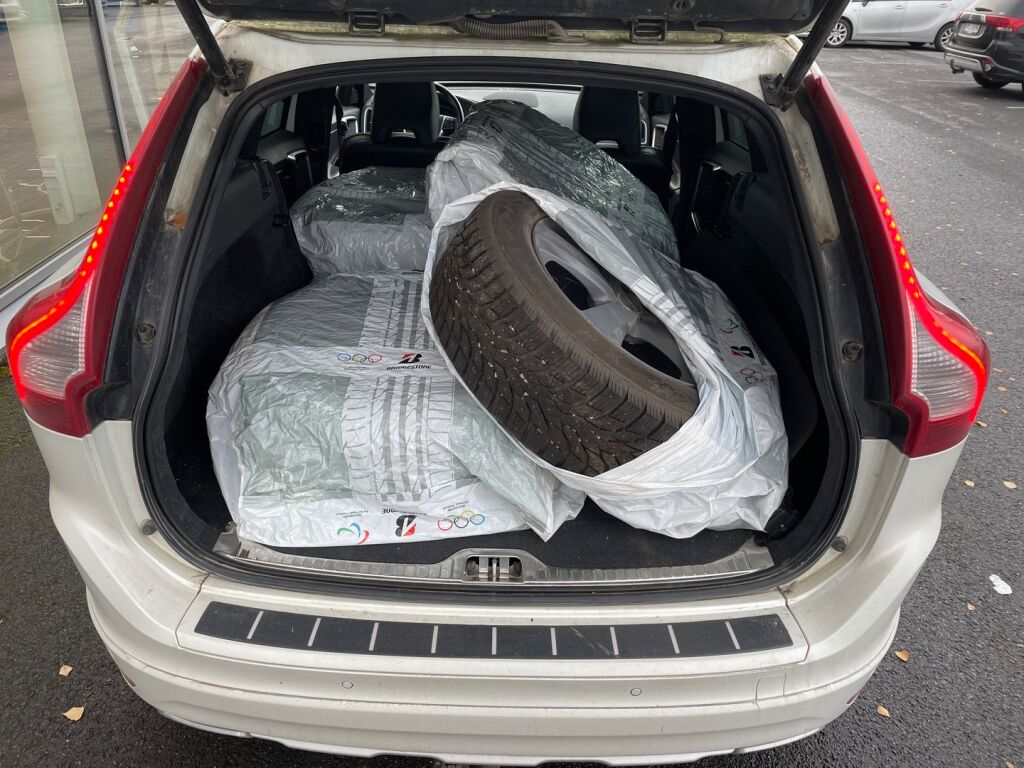 Volvo XC60 2015 Valkoinen