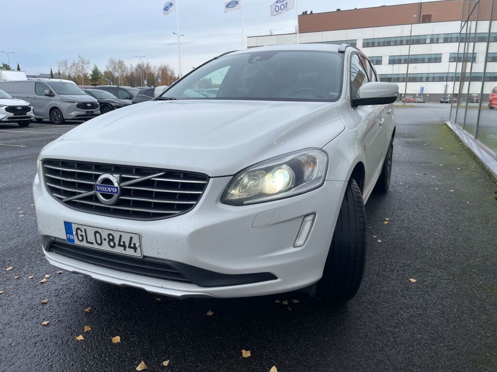 Volvo XC60 2015 Valkoinen