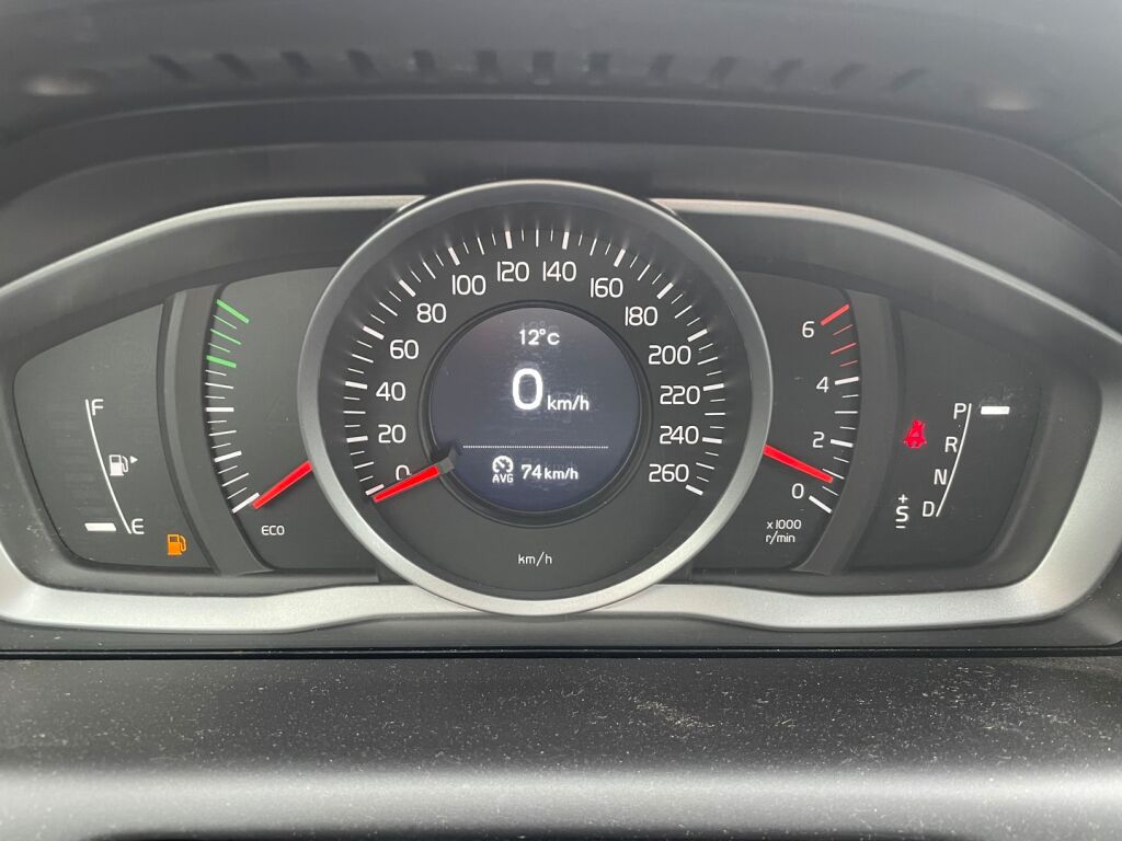 Volvo XC60 2015 Valkoinen