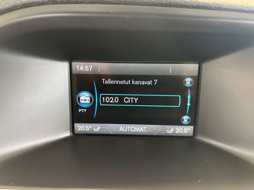 Volvo V60 2015 Musta