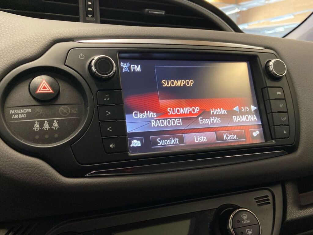 Toyota Yaris 2015 Sininen