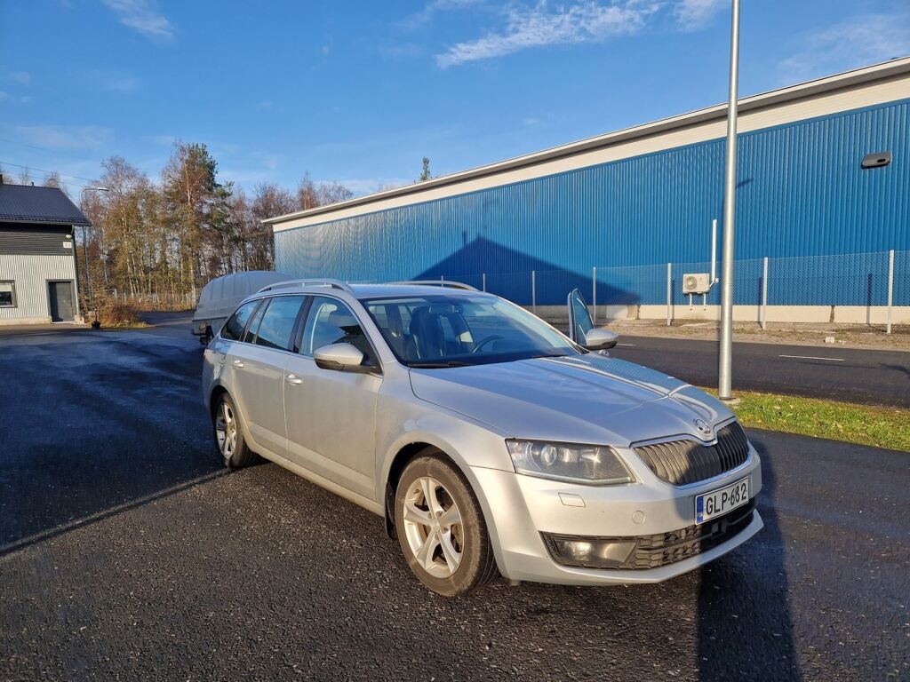 Skoda Octavia 2015 Hopea