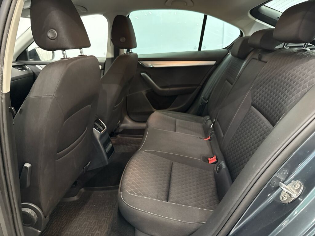 Skoda Octavia 2015 Harmaa