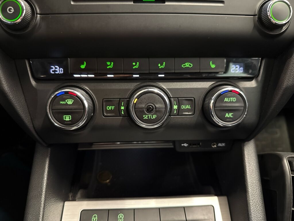 Skoda Octavia 2015 Harmaa