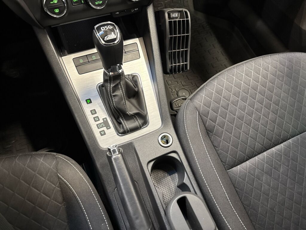 Skoda Octavia 2015 Harmaa