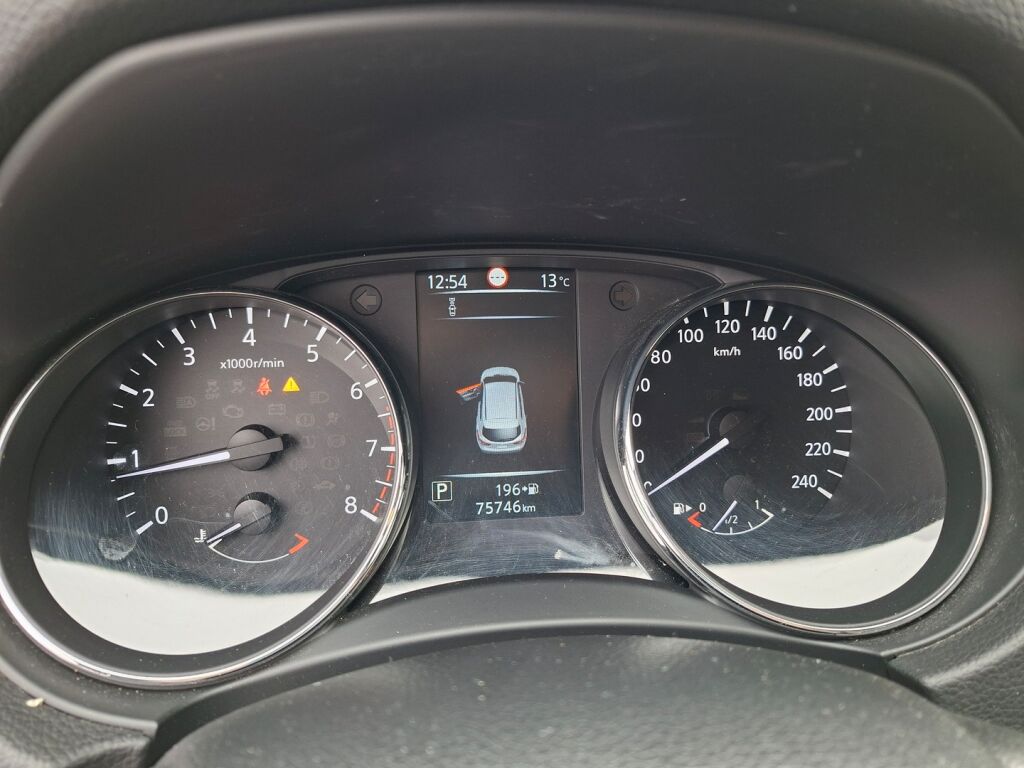 Nissan Qashqai 2015 Valkoinen