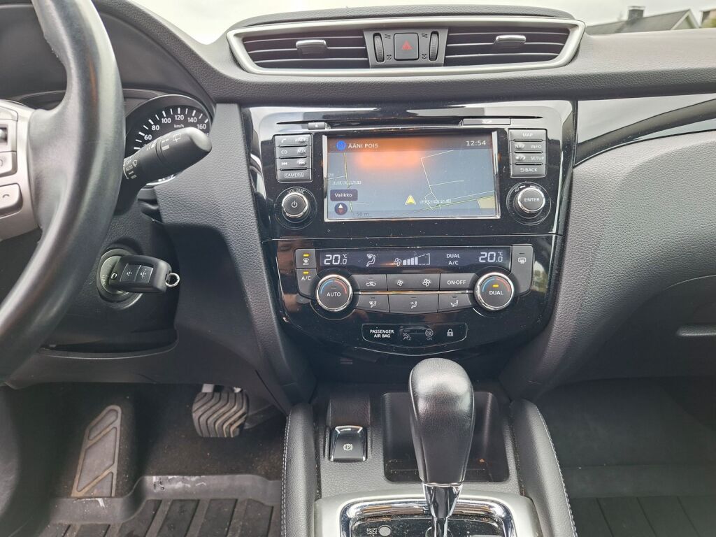 Nissan Qashqai 2015 Valkoinen