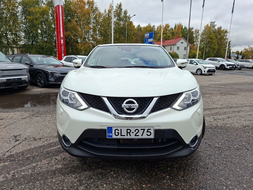 Nissan Qashqai 2015 Valkoinen