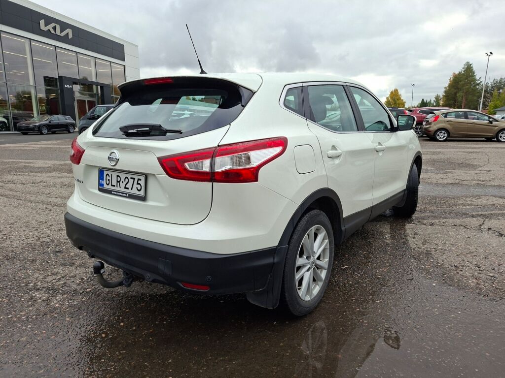 Nissan Qashqai 2015 Valkoinen