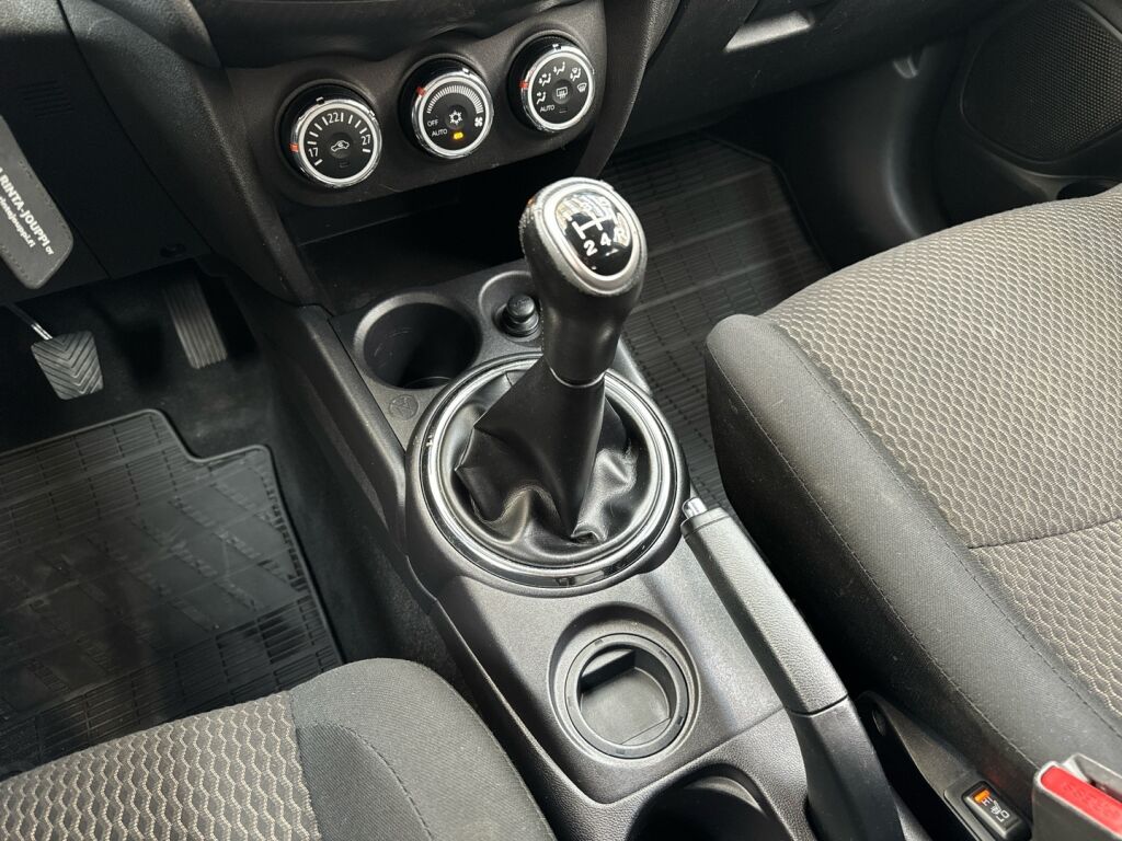 Mitsubishi ASX 2016 Punainen