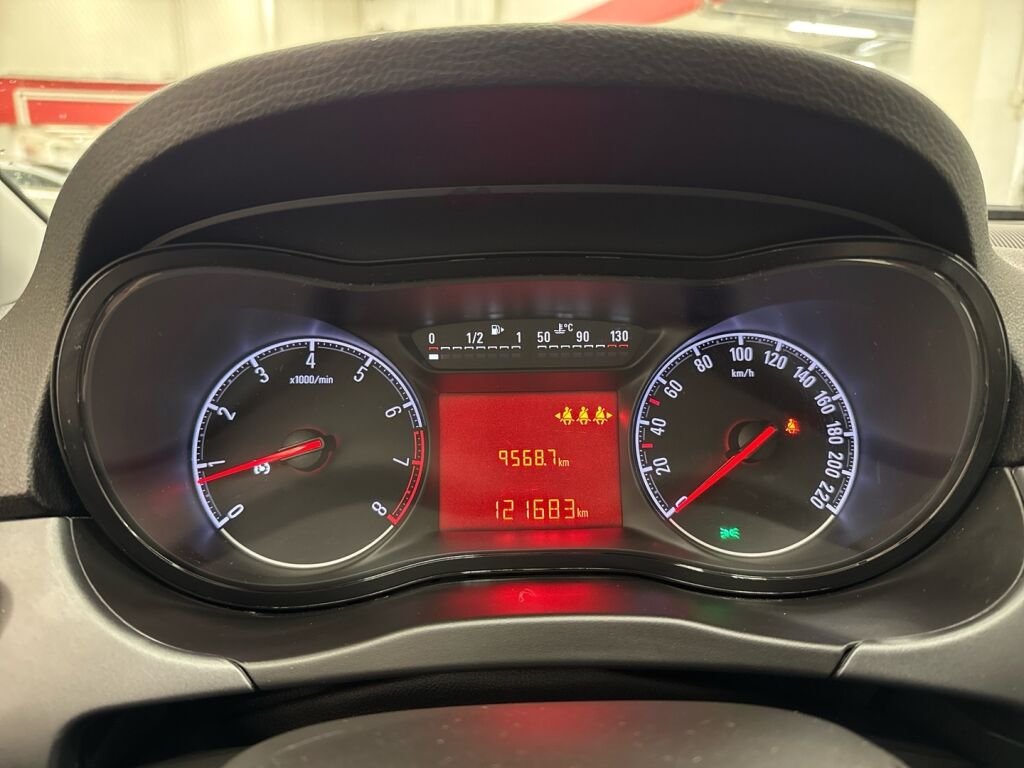 Opel Corsa 2015 Valkoinen