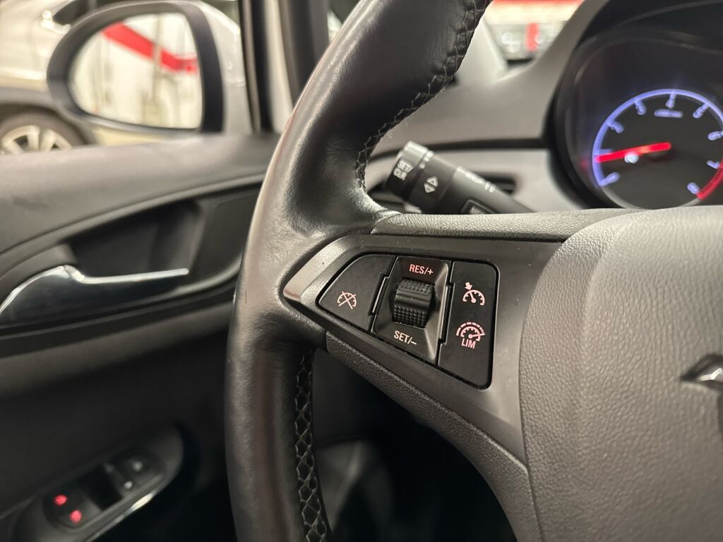 Opel Corsa 2015 Valkoinen