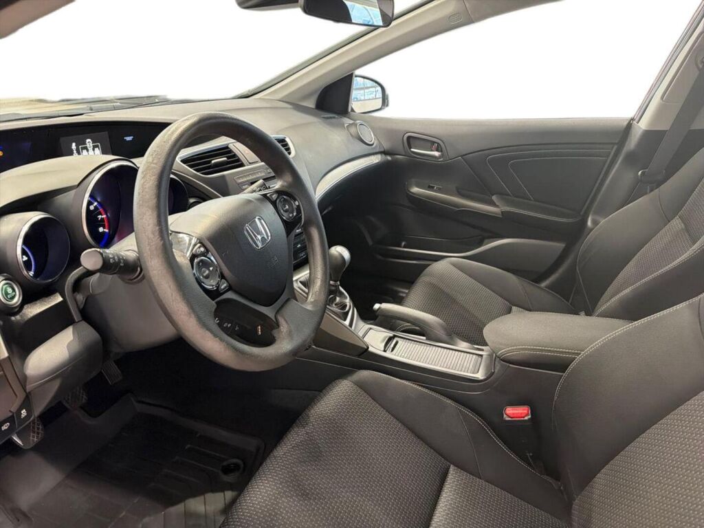 Honda Civic 2015 Punainen