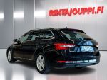 Skoda Superb 2016 Musta