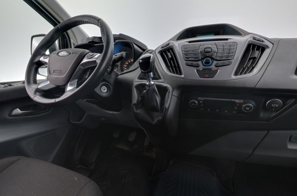 Ford Transit Custom 2016 Musta