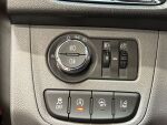 Opel Karl 2016 Punainen