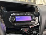 Opel Karl 2016 Punainen