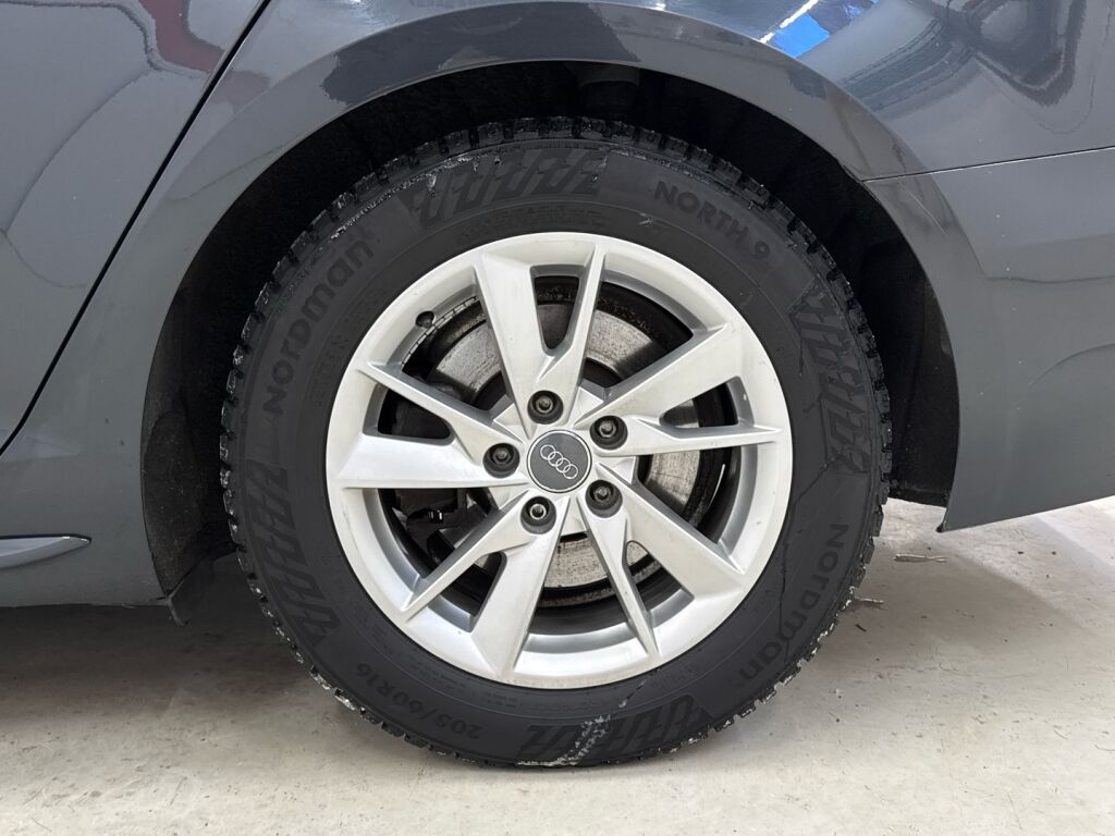 Audi A4 2016 Vihreä