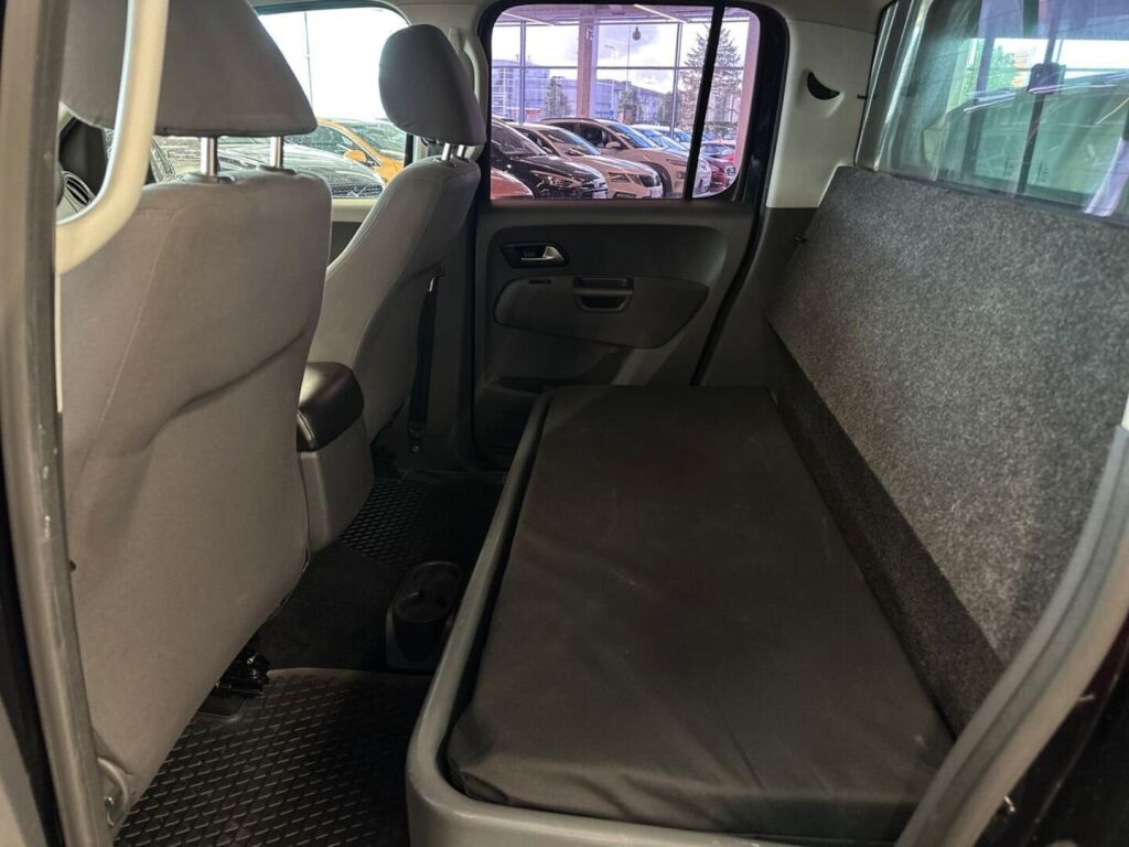 Volkswagen Amarok 2015 Musta
