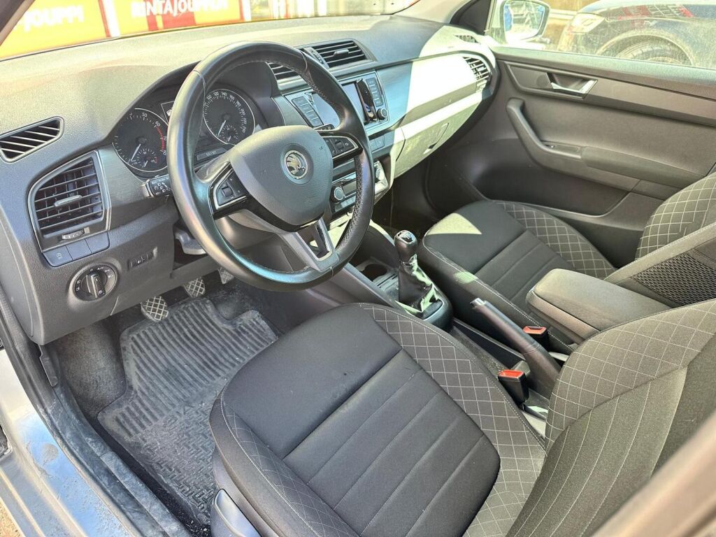 Skoda Fabia 2016 Harmaa