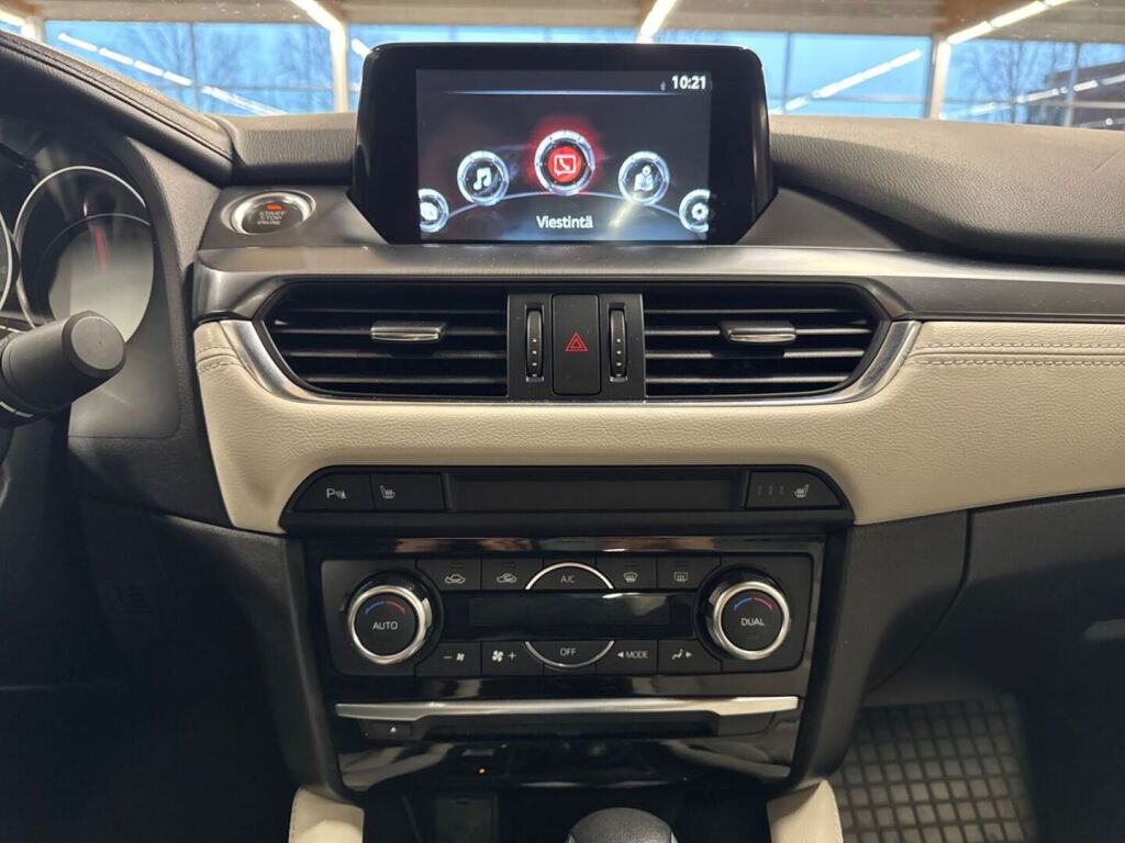 Mazda 6 2016 Metallinhohto Punainen