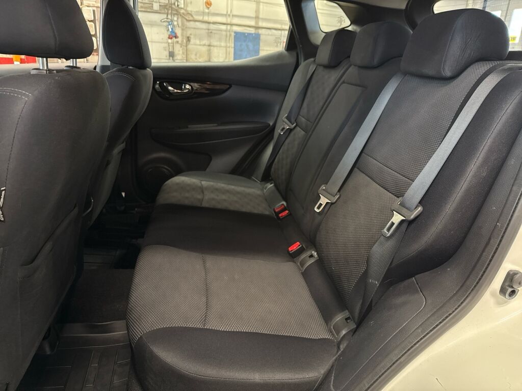 Nissan Qashqai 2016 Valkoinen