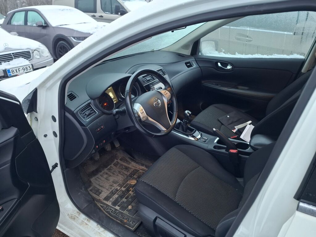 Nissan Pulsar 2016 Valkoinen