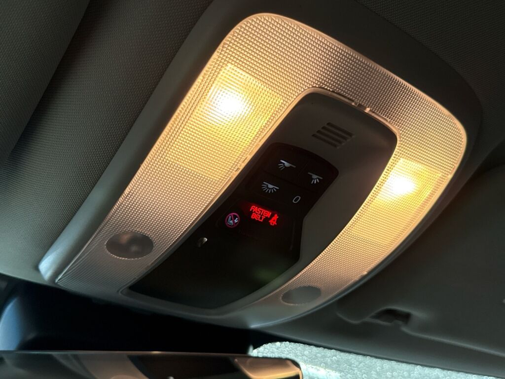 Volvo V70 2016 Ruskea