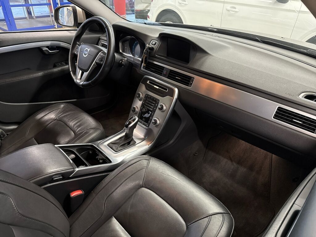 Volvo V70 2016 Ruskea