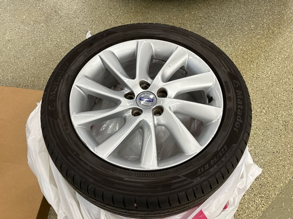 Volvo V70 2016 Ruskea