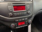 Kia Ceed 2016 Ruskea (beige)
