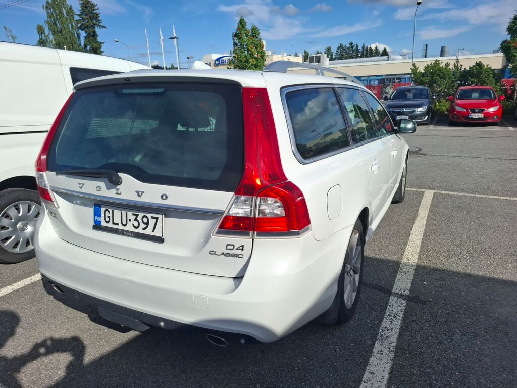 Volvo V70 2015 Valkoinen