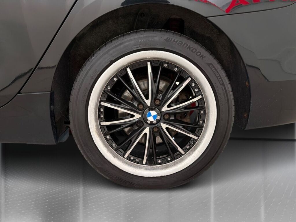 BMW 216 2016 Musta