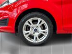 Ford Fiesta 2016 Punainen