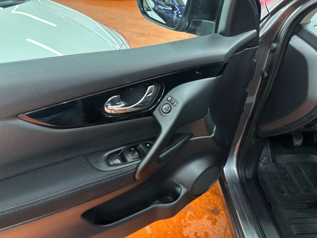 Nissan Qashqai 2016 Harmaa