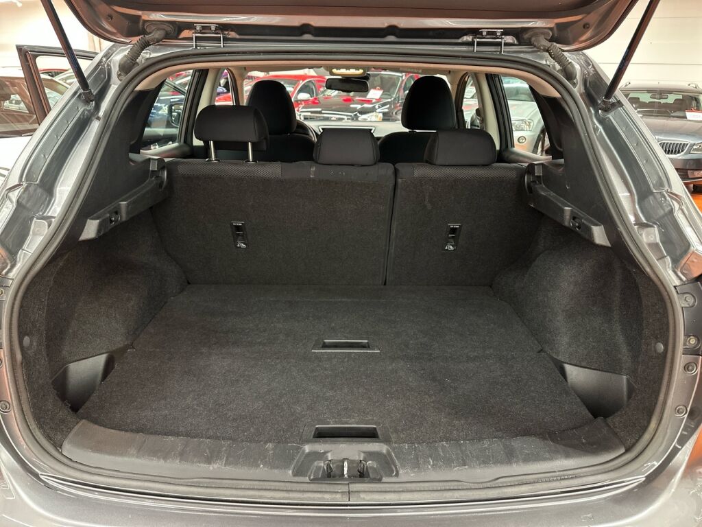 Nissan Qashqai 2016 Harmaa