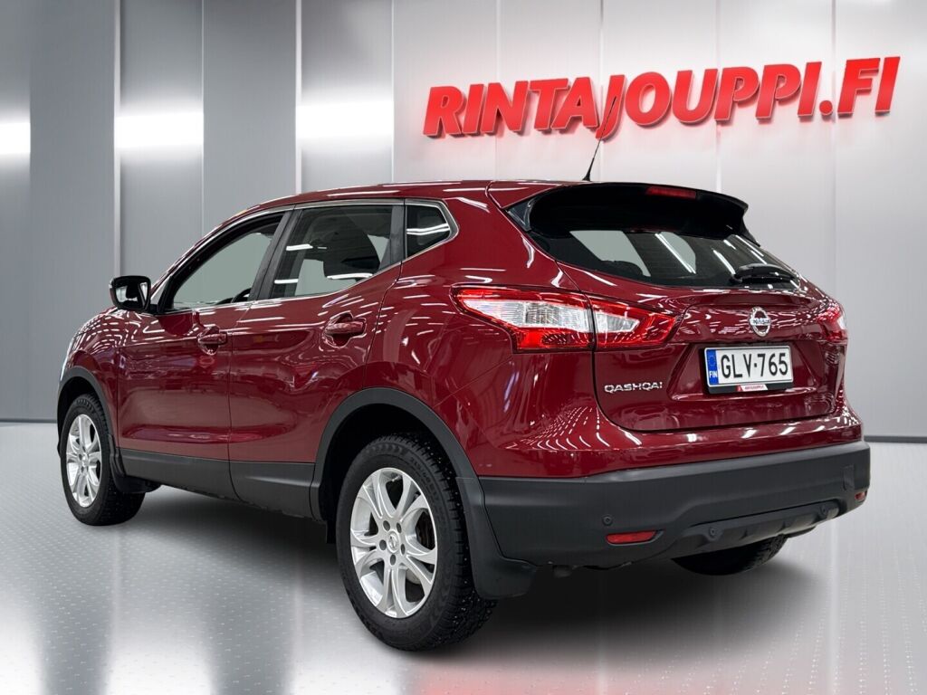 Nissan Qashqai 2016 Punainen