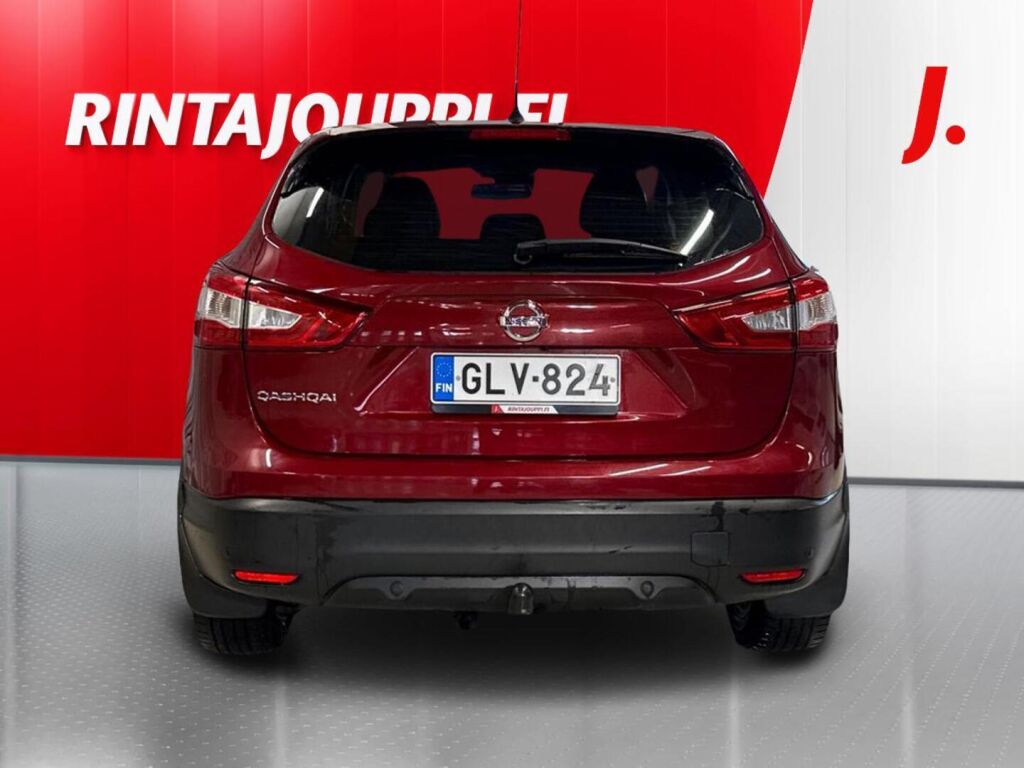 Nissan Qashqai 2016 Punainen