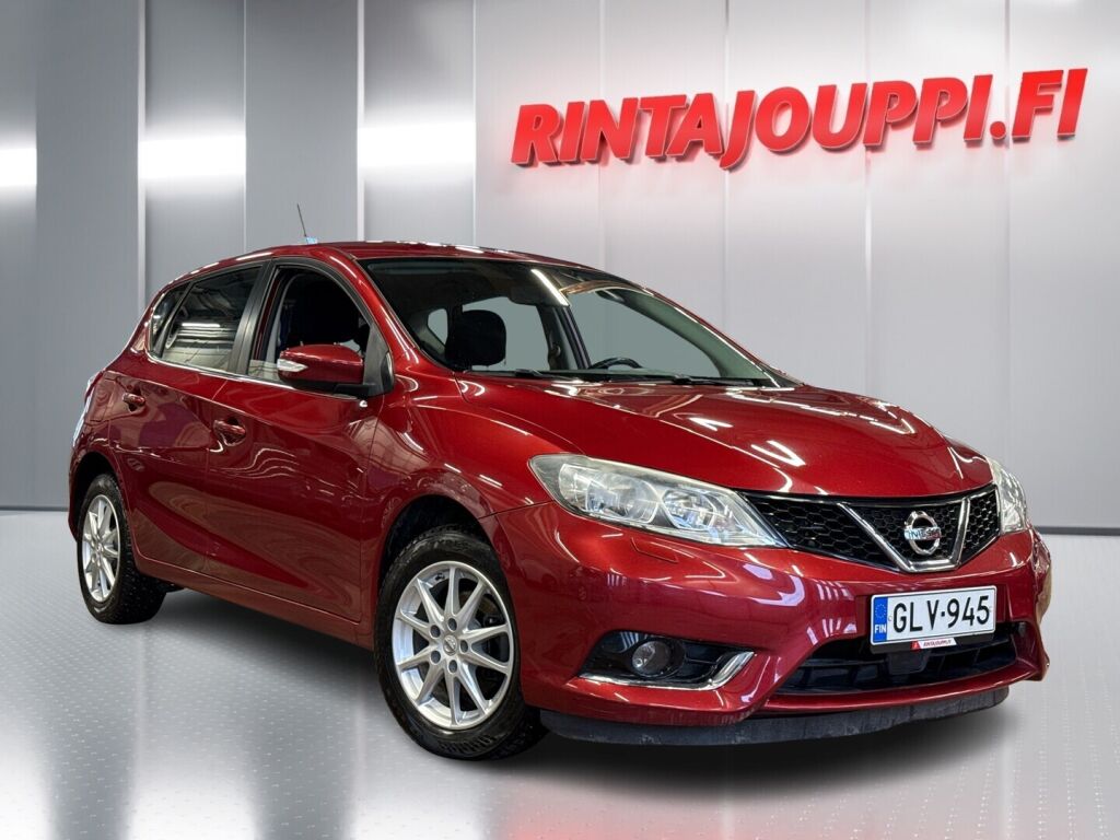 Nissan Pulsar 2016 Punainen