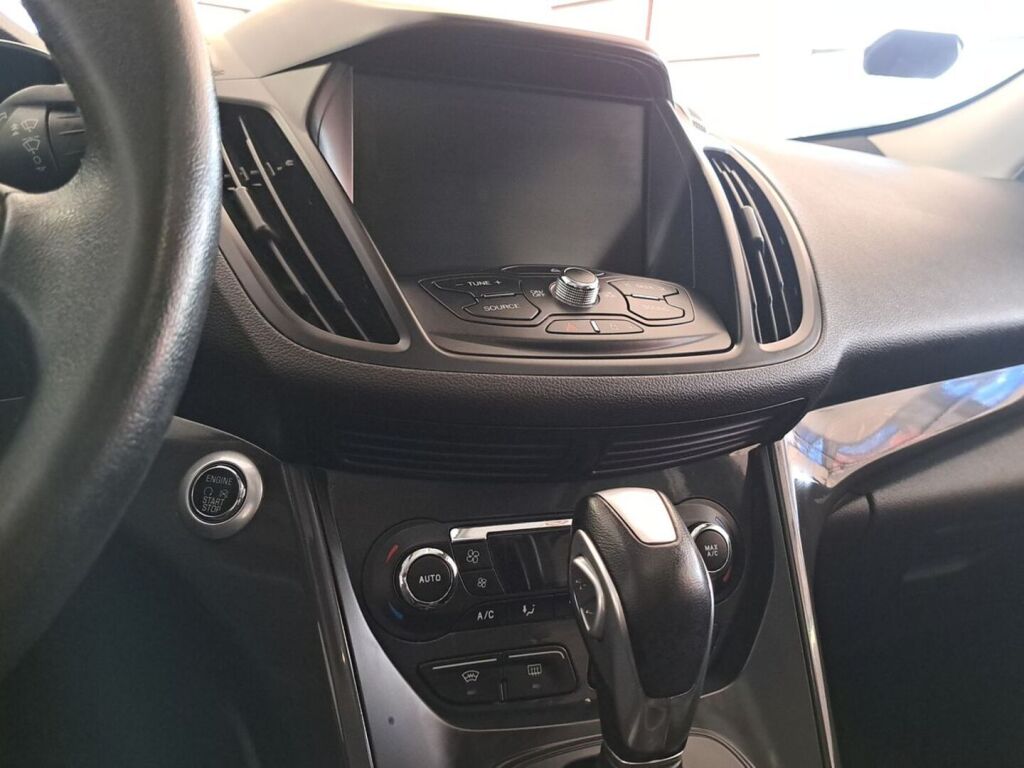 Ford Kuga 2016 Valkoinen